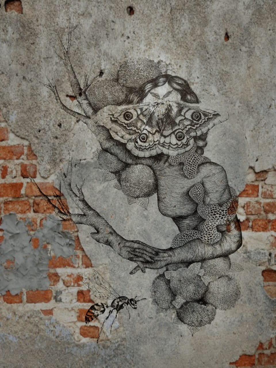 img-galeria-quote-Obra artística sobrepuesta en un fondo que asemeja una vieja pared