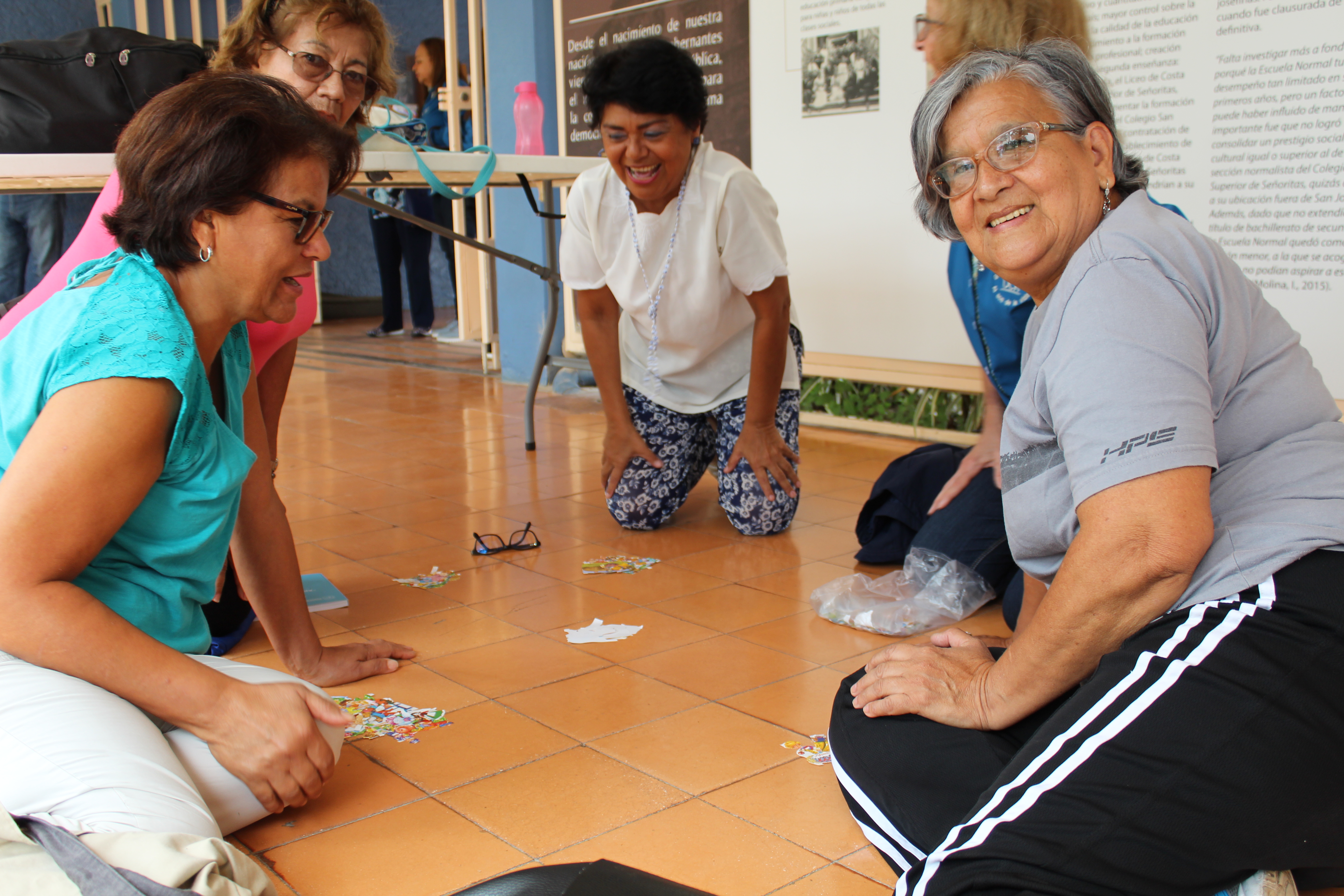 img-galeria-quote-El juego de los cromos es otro de más tradicionales en Costa Rica.