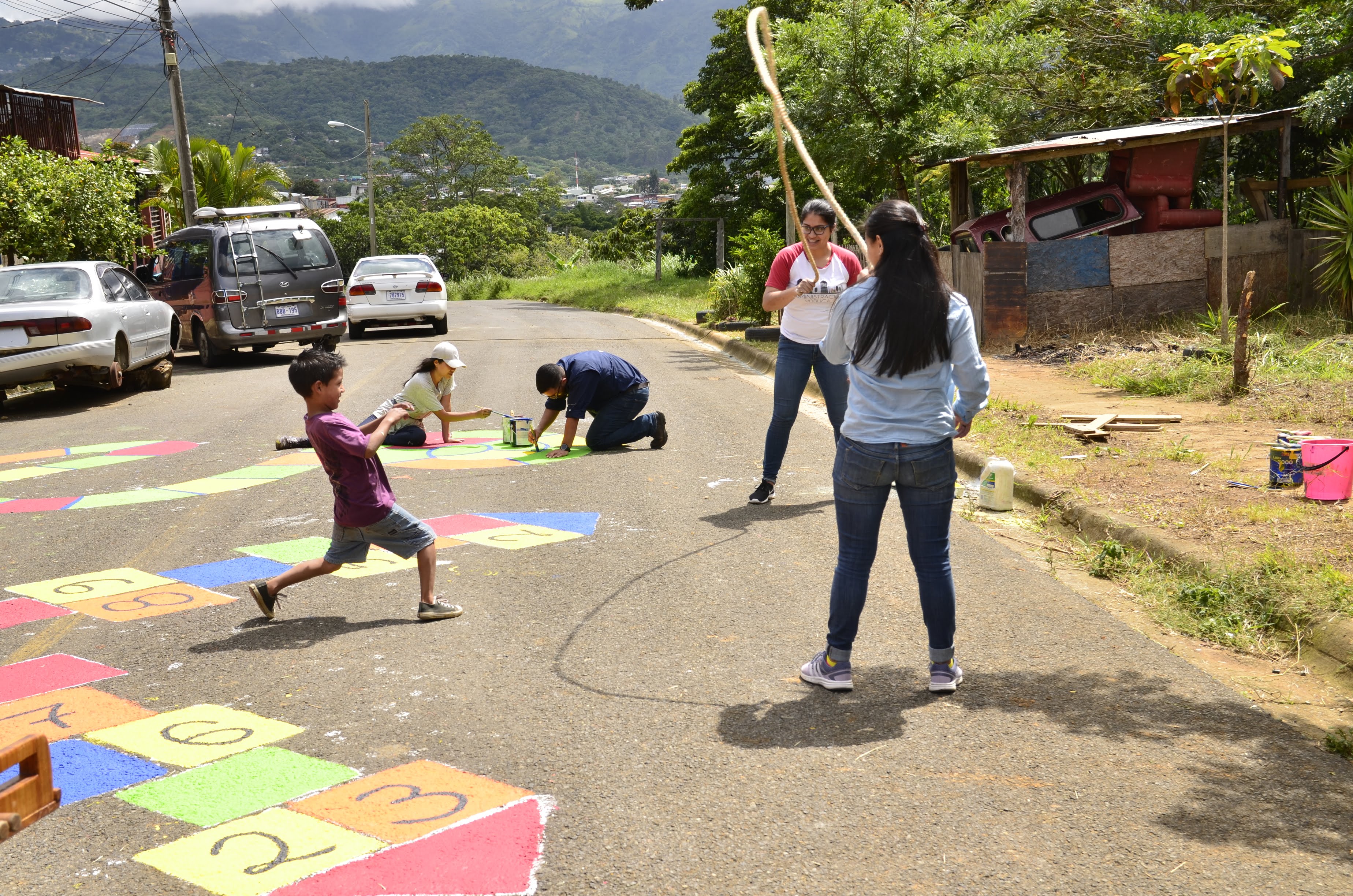 img-galeria-quote-Niños saltan la cuerda. Foto: cortesía de Claudia Castro.