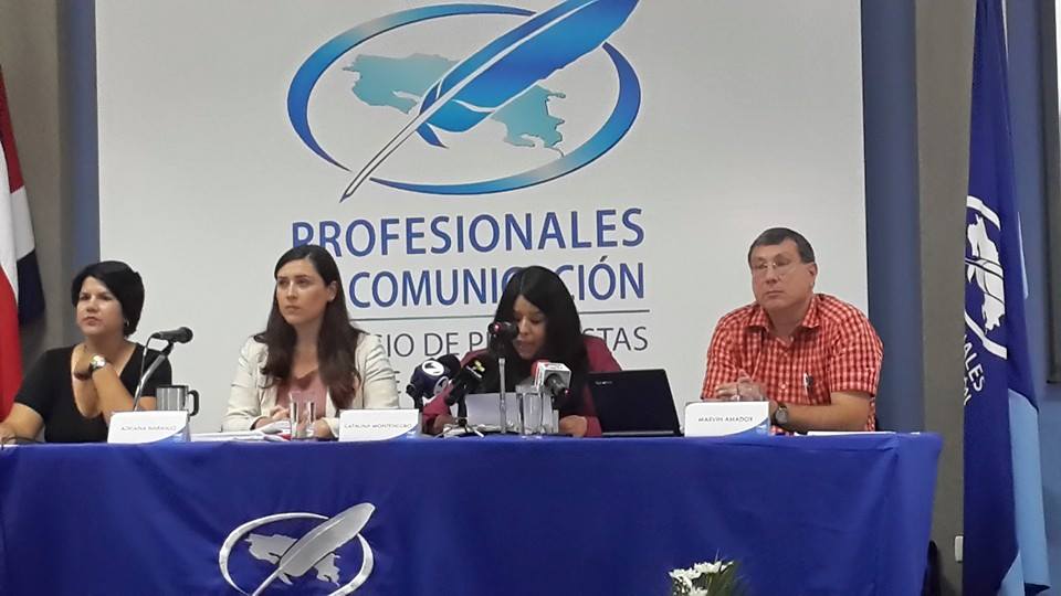 Nueva Ley Participativa de Radio y Televisión fue presentada por el Movimiento Social por el Derecho a la Comunicación.  Foto por: Luisa Ochoa.