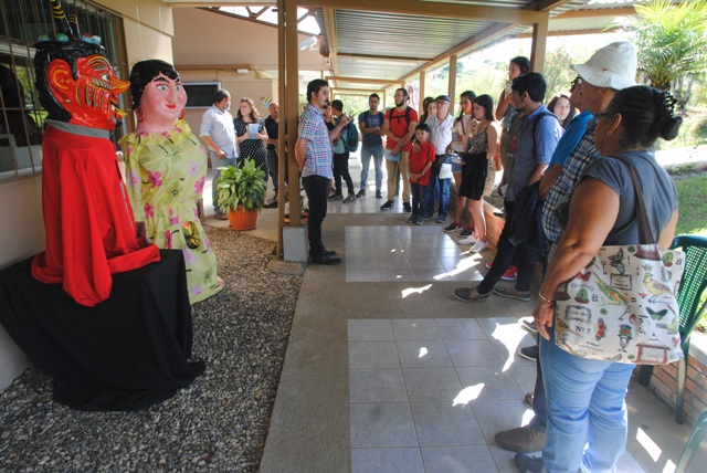 Inauguración de exposición de mantudos. Foto: Adriana Araya