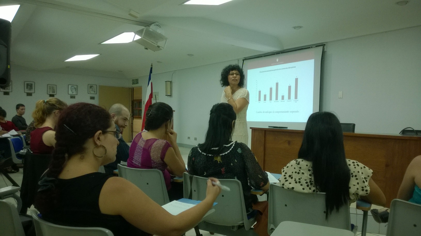 La Dra. Theresa Ochoa ha estado en varios ocasiones en Costa Rica para referirse al tema de la educación de los jóvenes en riesgo social o en situación carcelaria (Foto Yanúa Ovares Fernández).