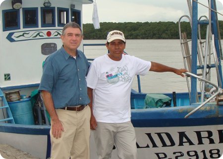 El Sr. Álvarez y Dr. Porras, responsable del proyecto.