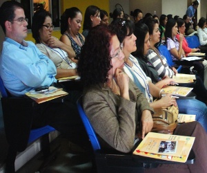 Los asistentes participaron de conferencias sobre estilos de vidas saludables para niños, niñas y adolescentes.