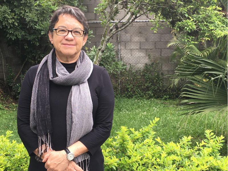 Para la Dra. Monserrat Sagot la investigación debe ser vista como un componente esencial de la acción social universitaria. Foto Eduardo Muñoz.