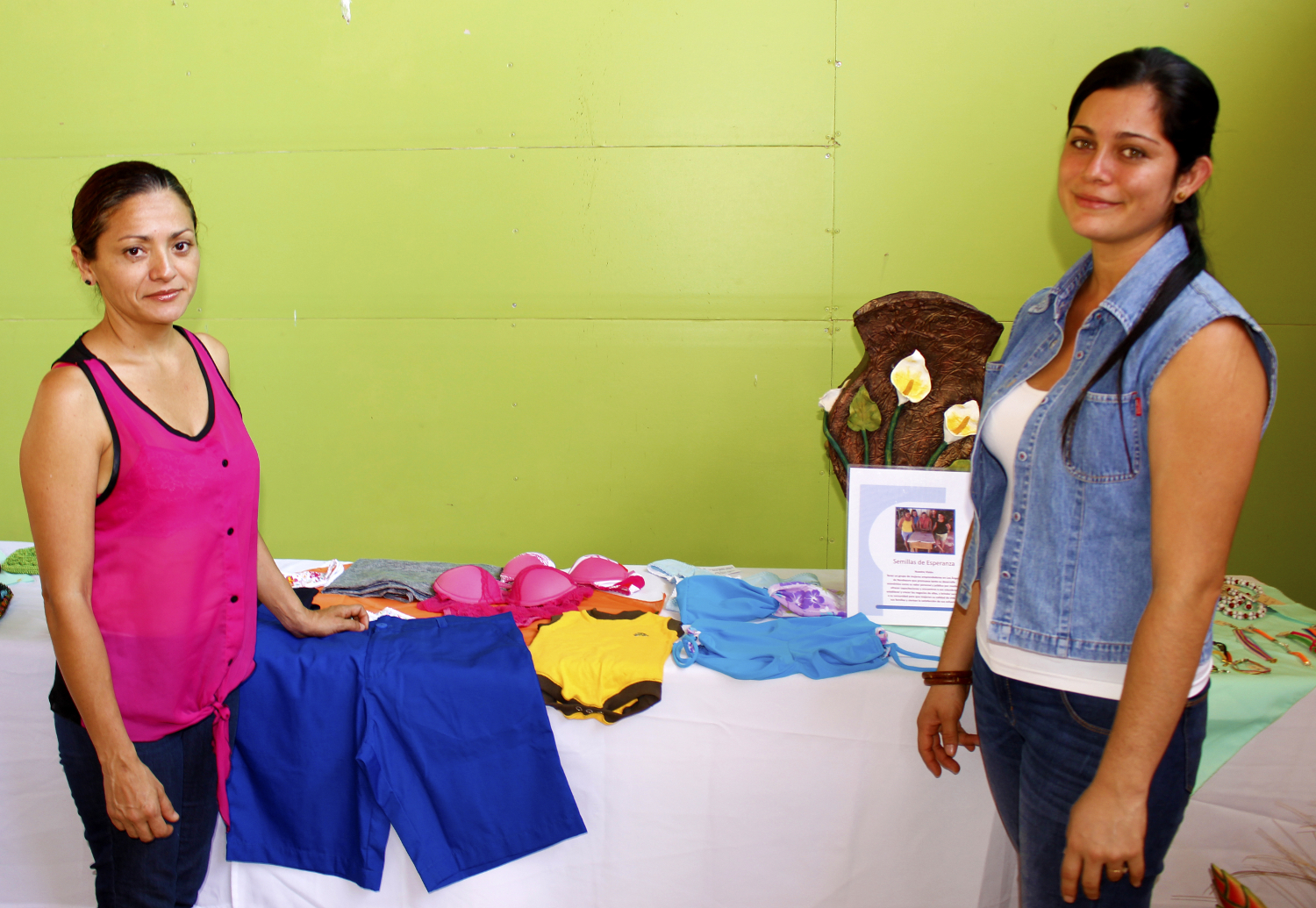 Mujeres de Guanacaste participaron del proceso de capacitaciones para fortalecer sus iniciativas productivas locales.  Foto cortesía TC-592.