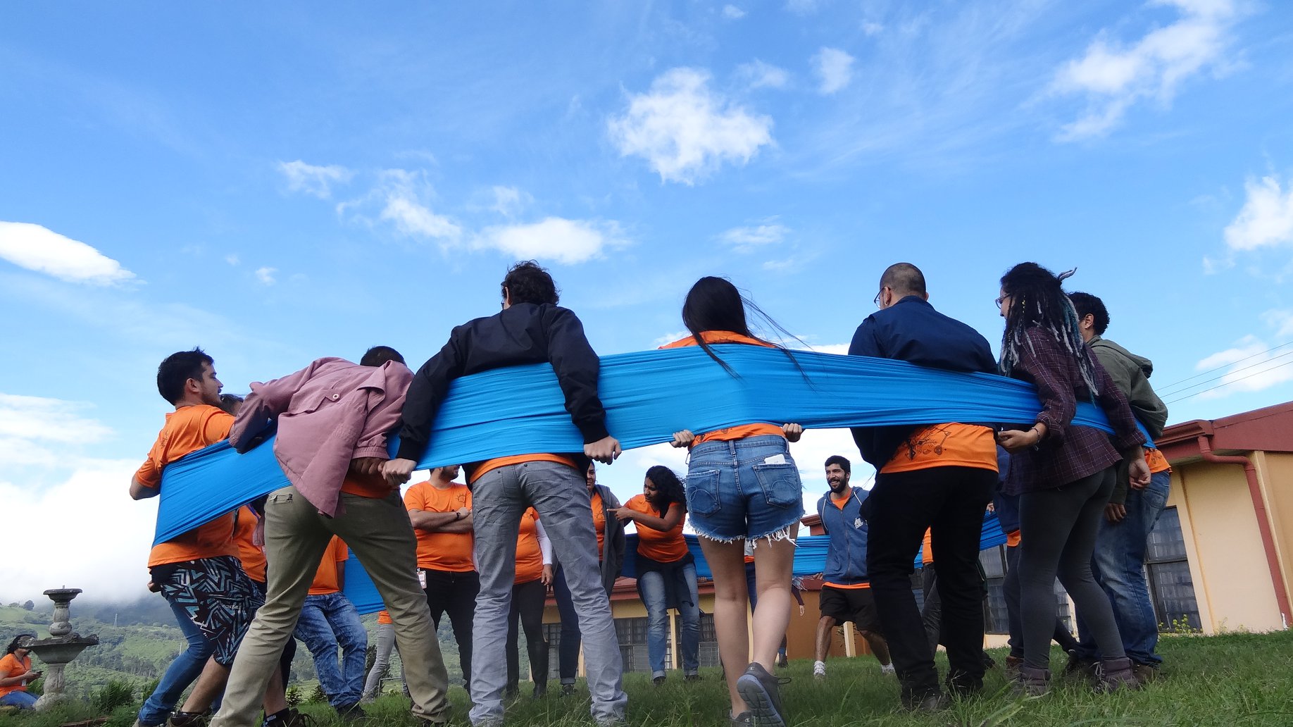 img-noticia-Imagen de estudiantes en el Campamento de Iniciativas Estudiantiles