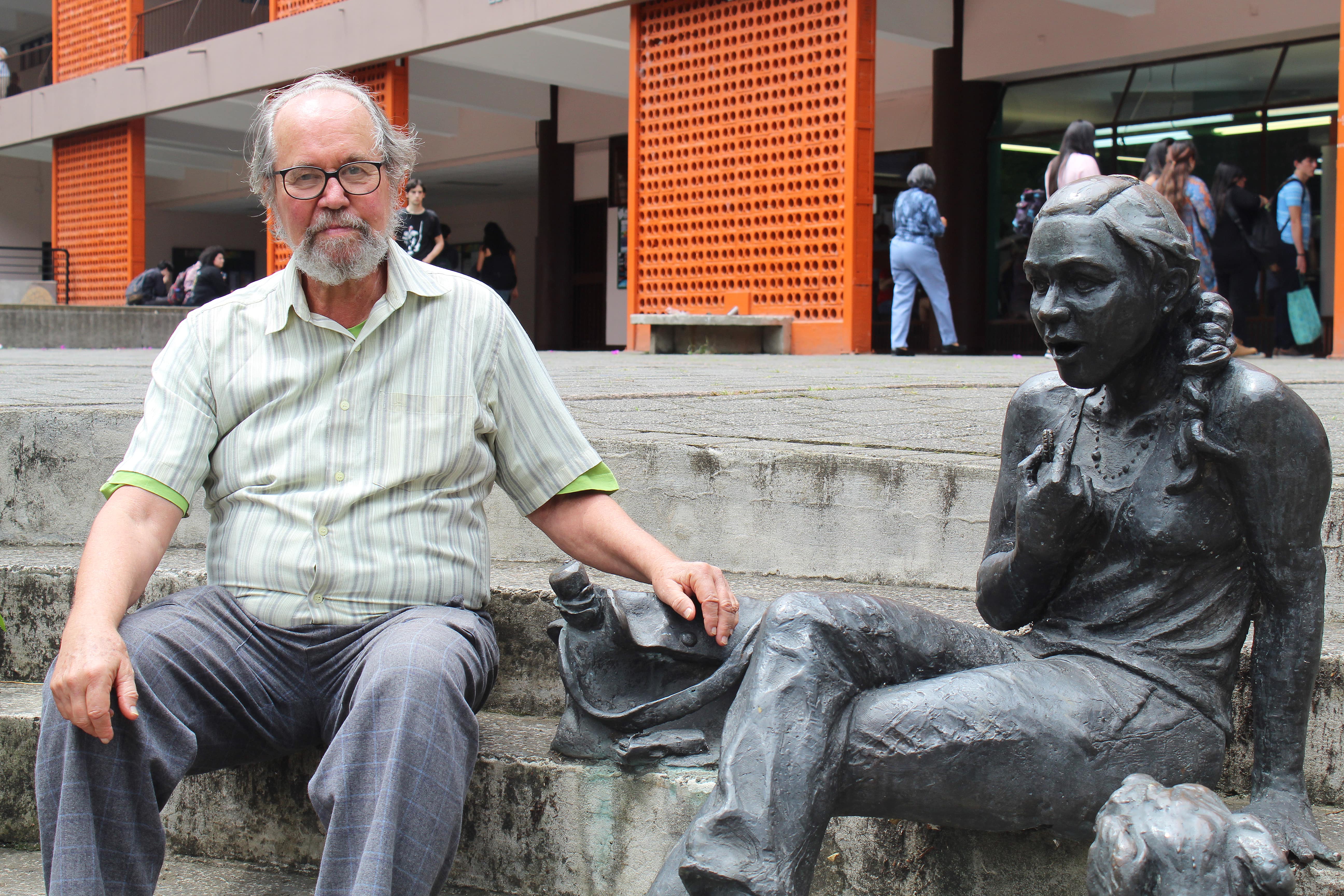 img-noticia-El antropólogo y educador brasileño Carlos Rodrigues Brandão dictó la conferencia inaugural en el marco de la conmemoración de los 45 años de la Acción Social de la Universidad de Costa Rica.  Foto Leonardo Garita