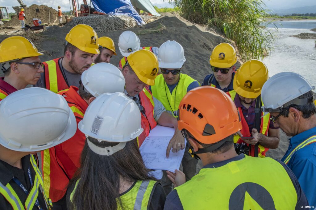 Cada año, en el Centro de Transferencia Tecnológica del LanammeUCR centenares de ingenieros civiles, técnicos y personal operativo se capacitan con las oportunidades académicas de la educación continua. Foto LanammeUCR.