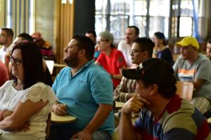 Para Emilio Mora, miembro de la comunidad que participó en el taller de drones, “estas actividades son muy importantes, “ sobre todo para lograr ese acercamiento con la gente que más sabe y que puede evacuar dudas que la mayoría de gente tiene y no tiene quién se las resuelva; y aprender un poquito”. Foto: Valeria Piedra R. Para Emilio Mora, miembro de la comunidad que participó en el taller de drones, “estas actividades son muy importantes, “ sobre todo para lograr ese acercamiento con la gente que más sabe y que puede evacuar dudas que la mayoría de gente tiene y no tiene quién se las resuelva; y aprender un poquito”. Foto: Valeria Piedra R.