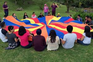 El Programa de Liderazgo con Desarrollo Humano es coordinado por la Vicerrectoría de Acción Social e involucra a jóvenes en distintas comunidades. Foto archivo ODI. El Programa de Liderazgo con Desarrollo Humano es coordinado por la Vicerrectoría de Acción Social e involucra a jóvenes en distintas comunidades. Foto archivo ODI.