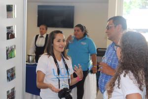 Las y los estudiantes compartieron experiencias con las personas asistentes al Congreso. Foto: Michelle Bogantes Sotela y Francisco Rugama Flores. Las y los estudiantes compartieron experiencias con las personas asistentes al Congreso. Foto: Michelle Bogantes Sotela y Francisco Rugama Flores.