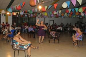La ruptura de la brecha generacional es de los principales objetivos de los talleres de baile y del TC-589: "Promoción cultural del pacífico sur" La ruptura de la brecha generacional es de los principales objetivos de los talleres de baile y del TC-589:"Promoción cultural del pacífico sur"