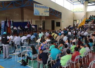 IV Conversatorio académico interuniversitario (2016): Situación y quehacer de las universidades públicas sobre el tema del recurso hídrico en la provincia de Guanacaste (foto Karol Ramirez ). IV Conversatorio académico interuniversitario (2016): Situación y quehacer de las universidades públicas sobre el tema del recurso hídrico en la provincia de Guanacaste (foto Karol Ramirez ).